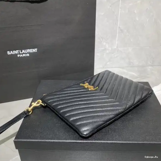 YSL CLUTCH MONOGRAM 0425